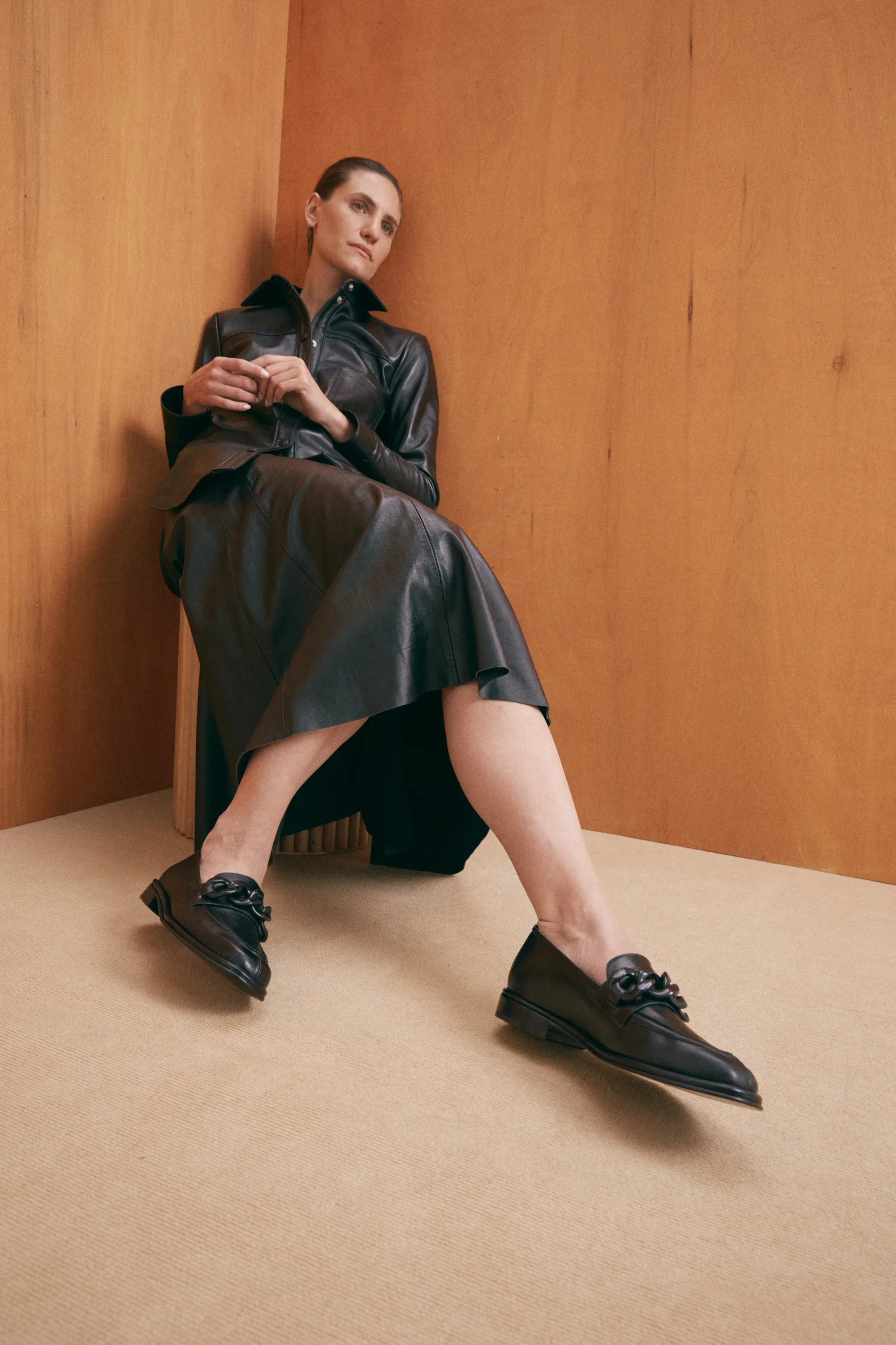 Alma Loafer in Black/Black