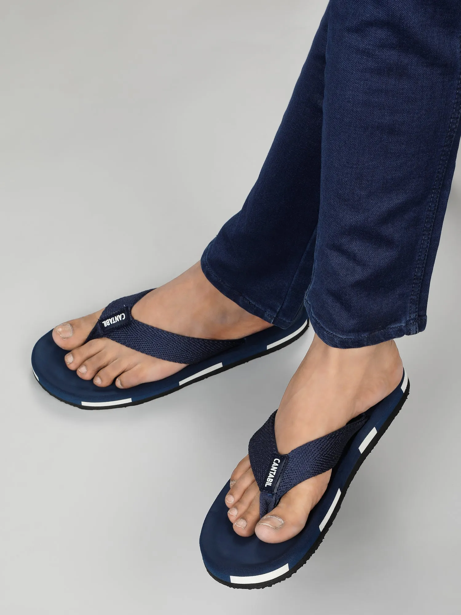 Men's Navy Blue Solid Casual Flip-Flops Slippers