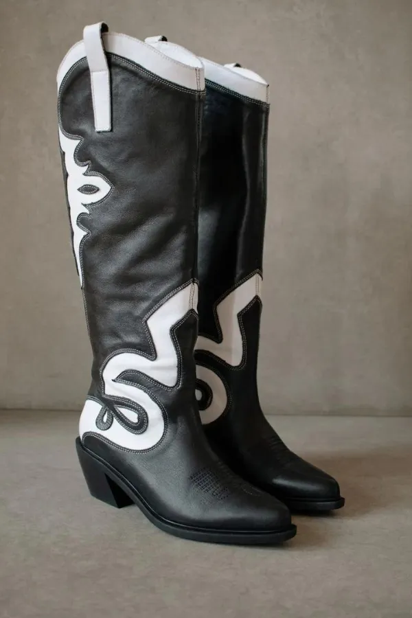 Mount Dallas Cowboy Boot | Black White