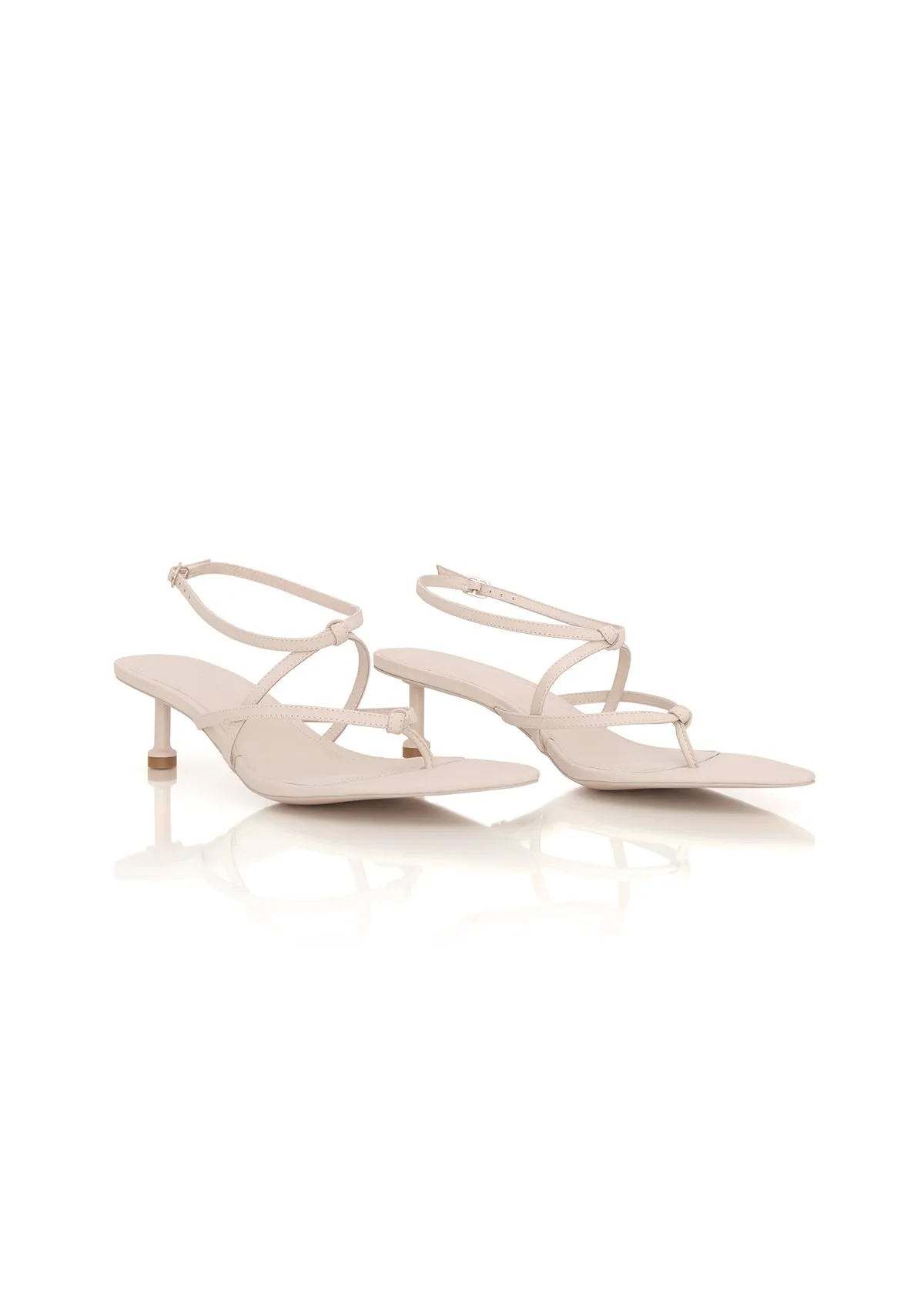 VEE SANDALS - IVORY