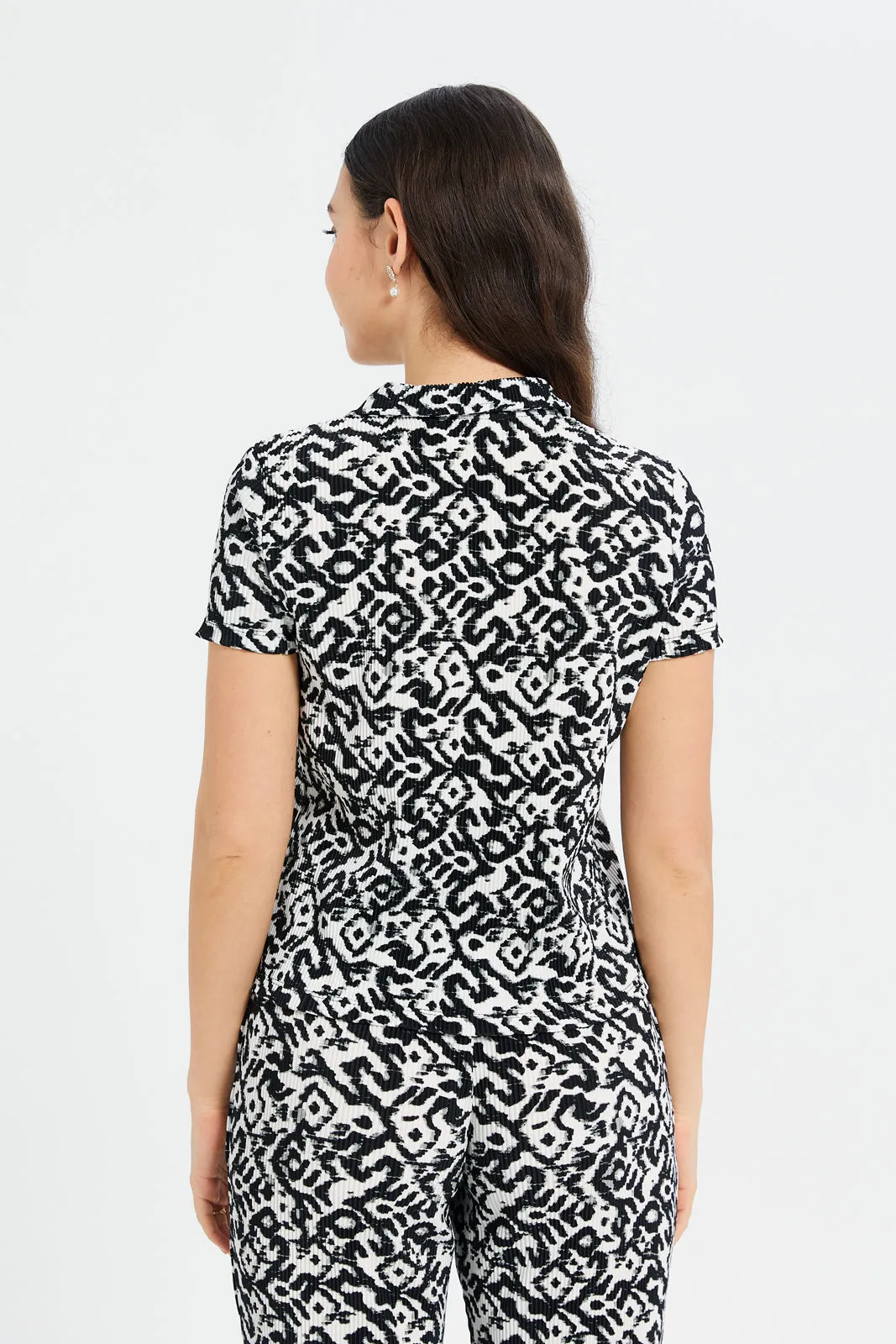 Women Black And White Printed Shirt Collared Top